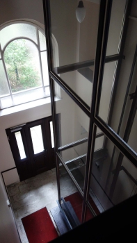 http://www.uswsarchitekten.de/files/gimgs/th-35_Aufzug Knesebeck innen klein.jpg
